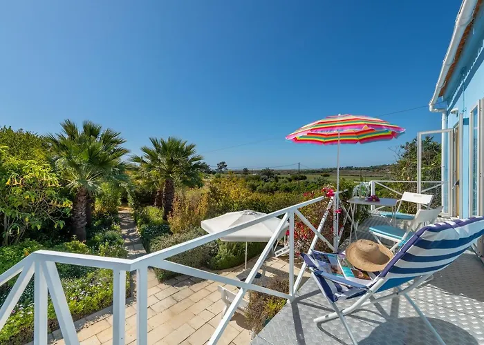 Ceu Azul - Elevated Villa With Stunning Views And Big Garden